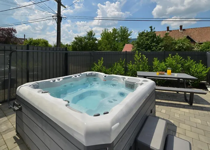 Deluxe * וישגרד